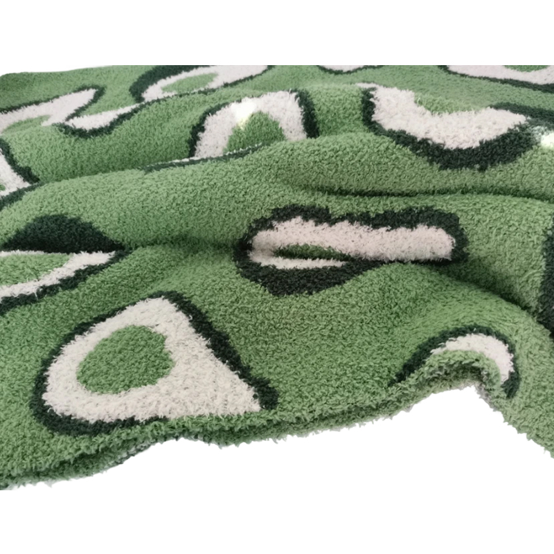 Half-Edge Velvet Jacquard Blanket