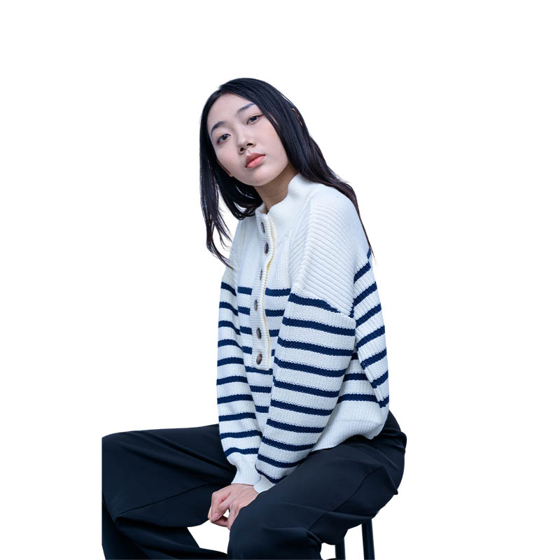 Women's Half-Front Pullover