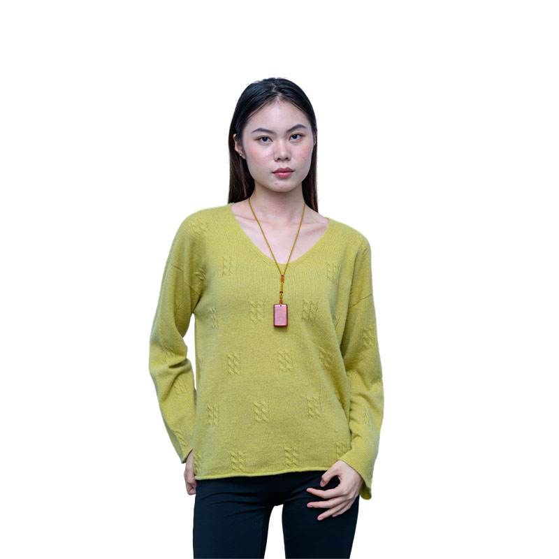 Seamless V-neck Pullover